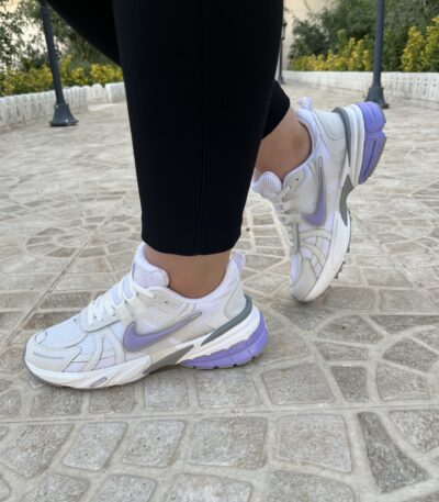 نایکی v2k سفید دخترونه