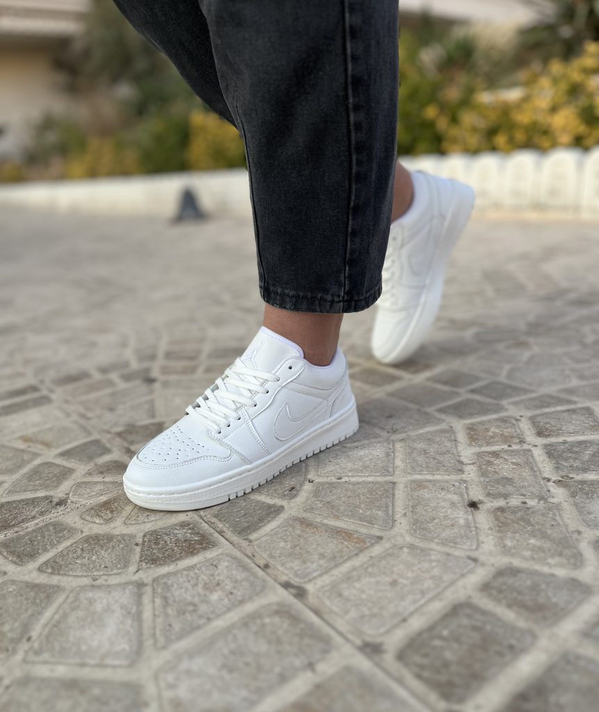 نایکی جردن 1 سفید دخترونه