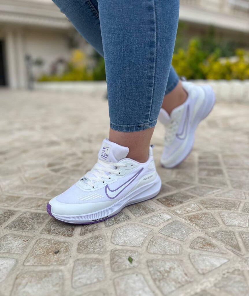 کتونی نایکی ایرزوم سفید