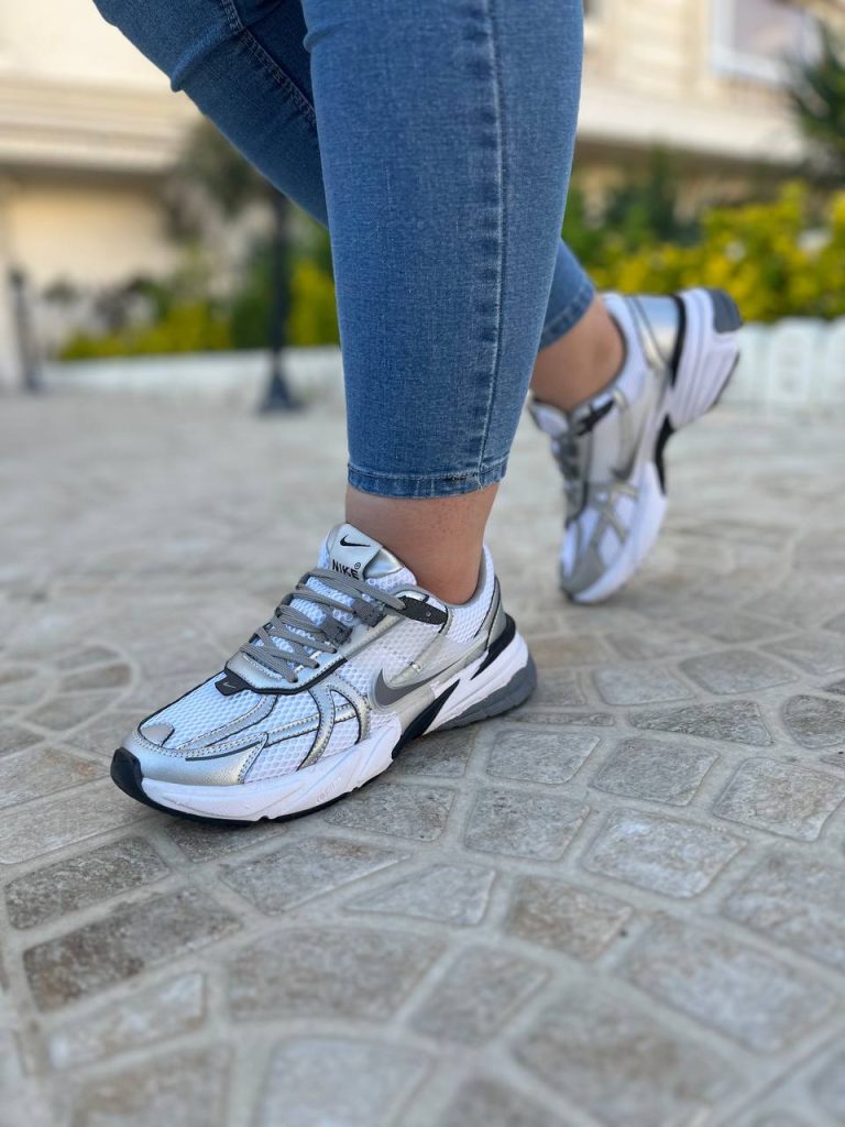 کتونی نایکی v2k مردونه