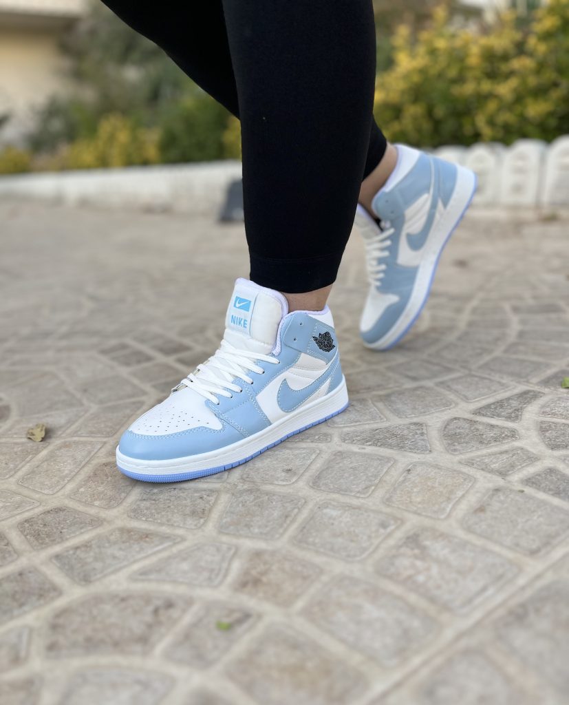 جردن 1 آیس بلو ساقدار