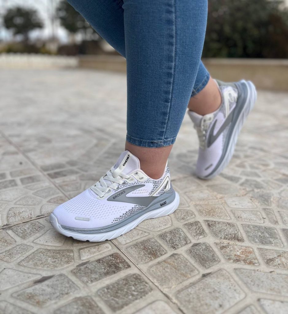 کتونی بروکس گاست 14