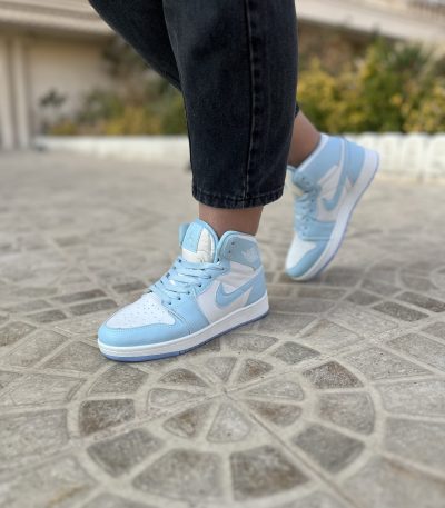 جردن 1 آیس بلو ساقدار