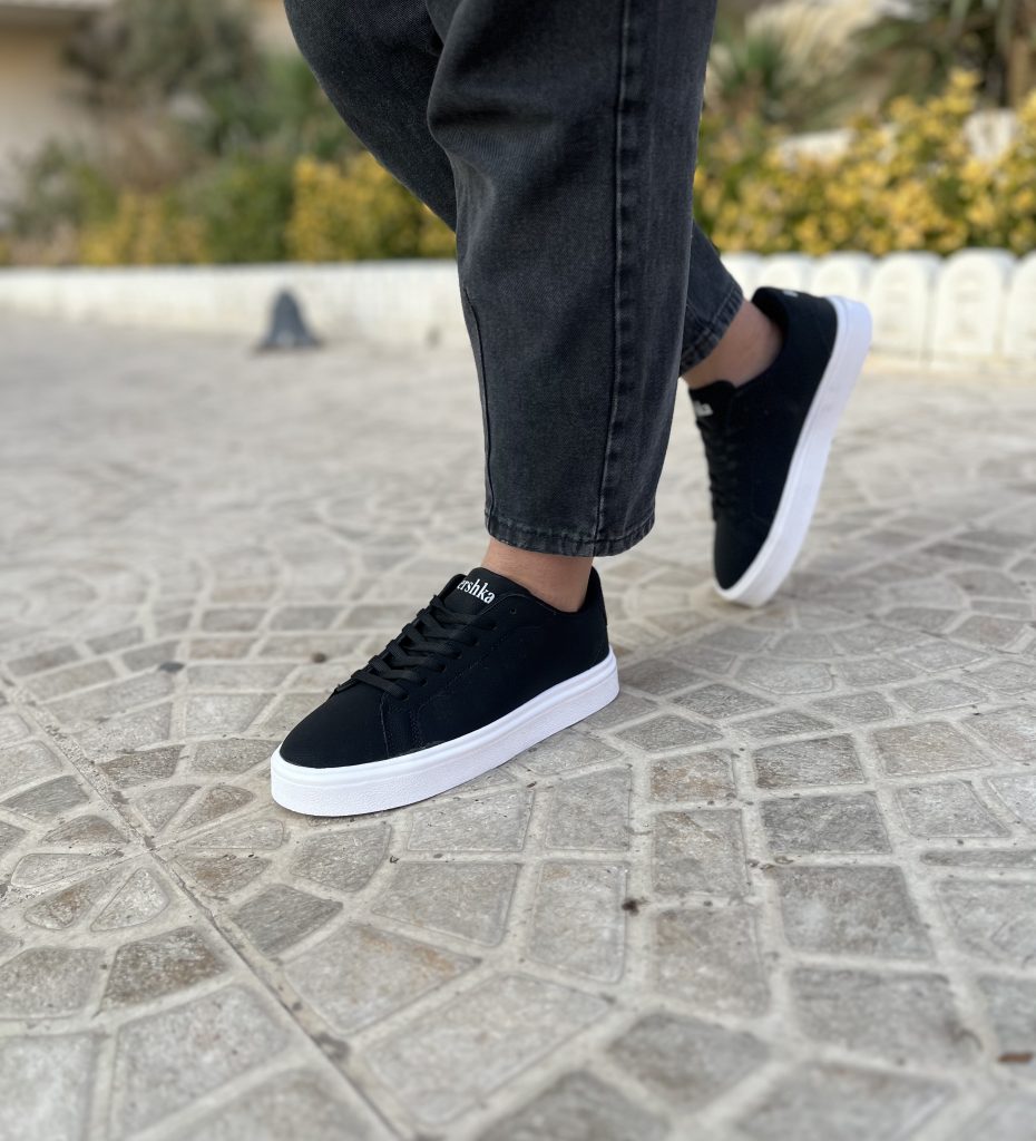 ونس برشکا مشکی